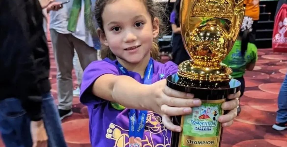 Niña mexicana de 7 años gana Campeonato Mundial de Cálculo