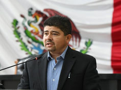 diputado Saúl Mireles