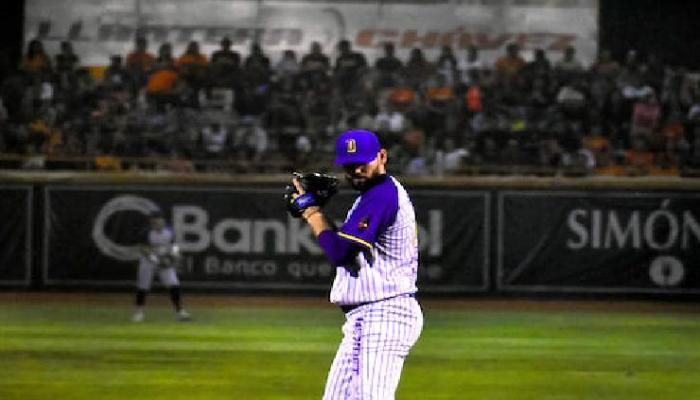 Dorados triunfa sobre los Algodoneros y empata la serie 