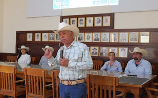 Arturo Zubía llama a reforzar la prevención ante el riesgo del gusano barrenador del ganado