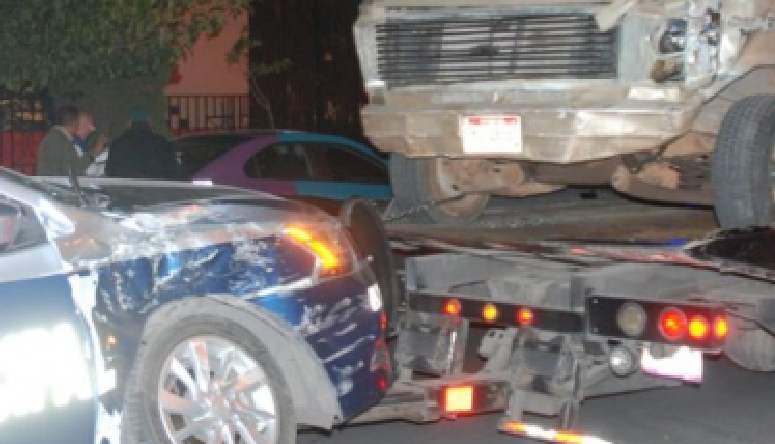 Chocan municipales en la Colonia Obrera