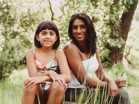 The child lies and deceives. What to do?