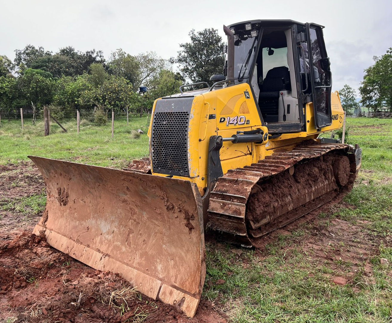 TRATOR DE ESTEIRAS NEW HOLLAND D140B, Ano 2020
