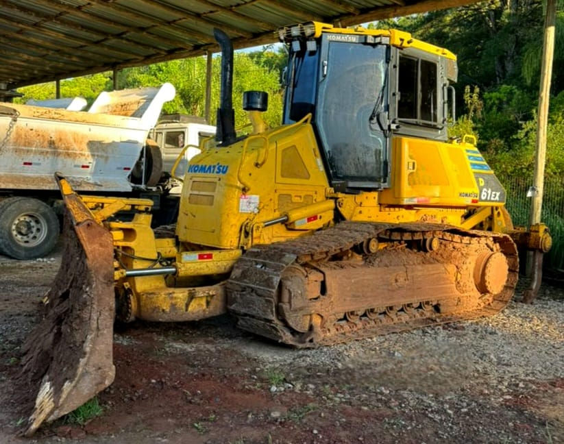 Miniatura: TRATOR DE ESTEIRAS KOMATSU D61-EX,  Ano 2015