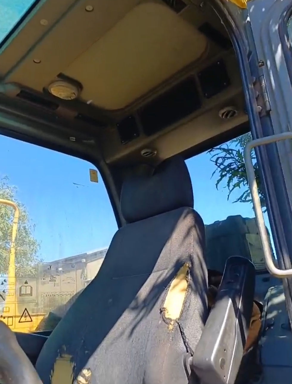 Miniatura: ESCAVADEIRA HIDRÁULICA VOLVO EC140BLC,  Ano 2013