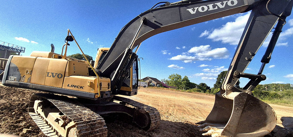 Miniatura: ESCAVADEIRA HIDRÁULICA VOLVO EC210B, Ano 2011