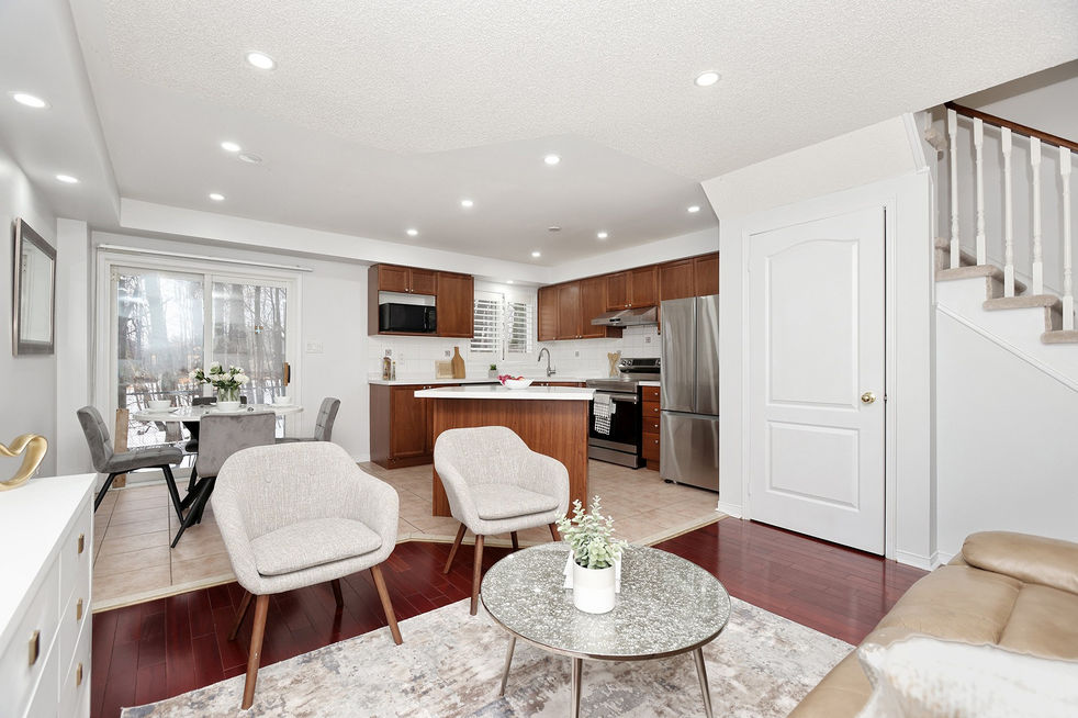 11-5530 Glen Erin Dr (19).JPG