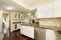 1490 Islington Ave (40).JPG