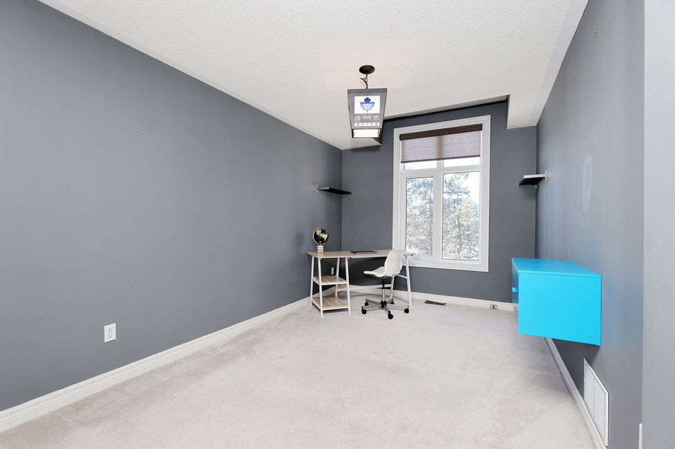 13-255 Shaftsbury Ave (25).jpg