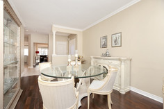 13-255 Shaftsbury Ave (11).jpg