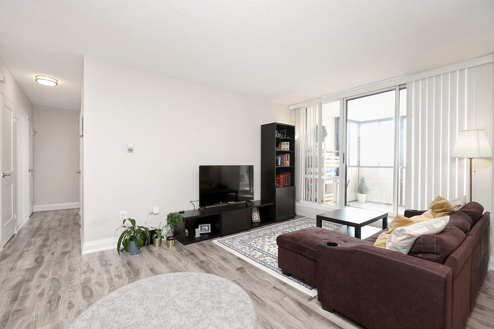 905-1615 Bloor Street (16).JPG