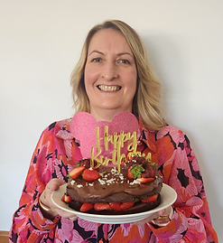 Rachel_first_bday_cake.png