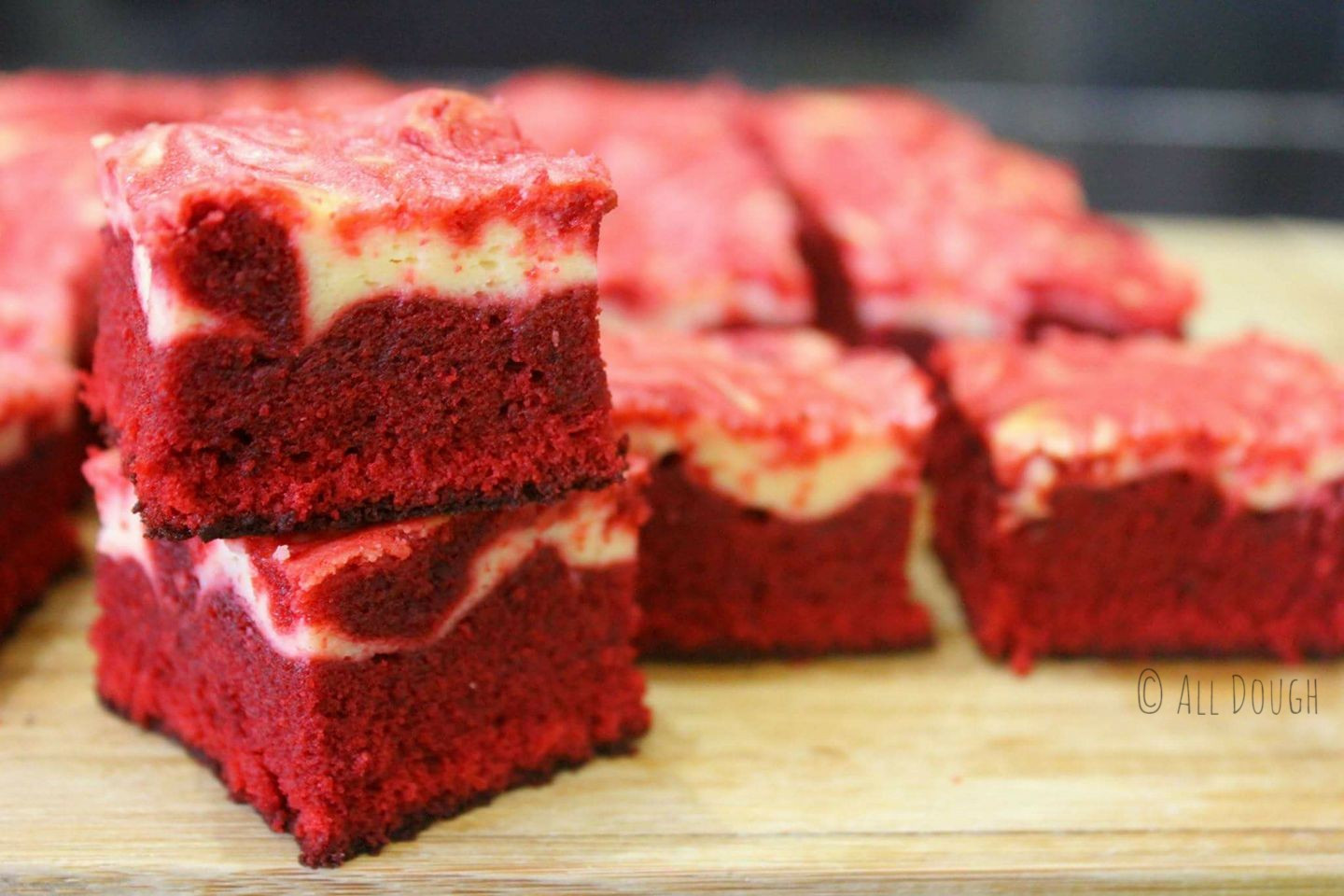 Red Velvet Brownies (8 pieces)