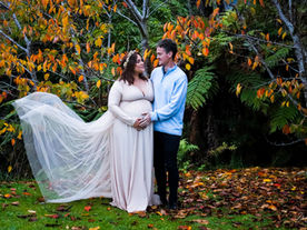 An Autumnal Maternity Shoot