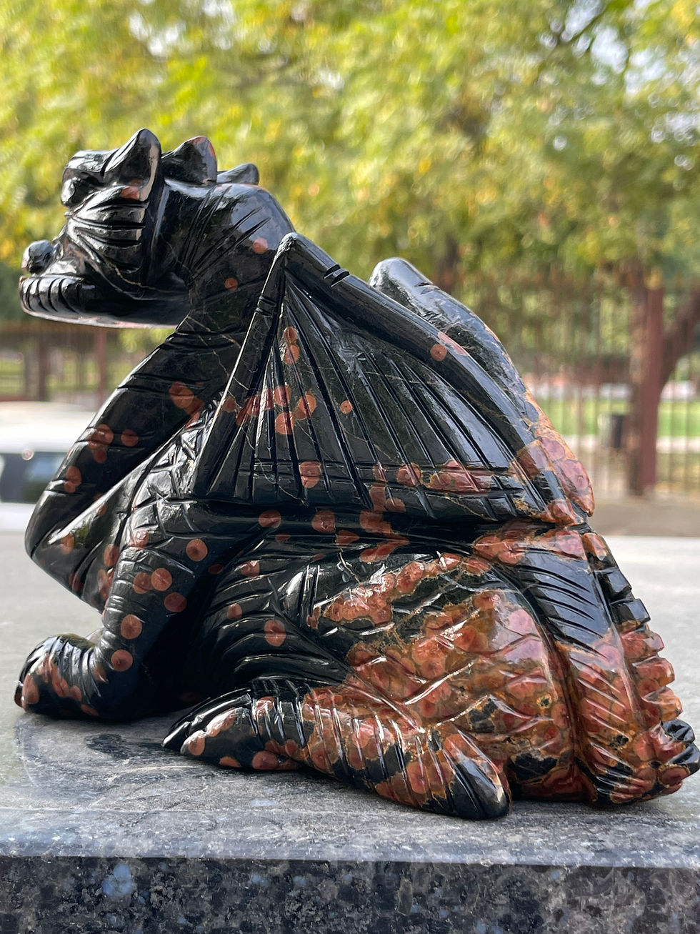 Miniaturbild: Peanut Obsidian Dragon 
