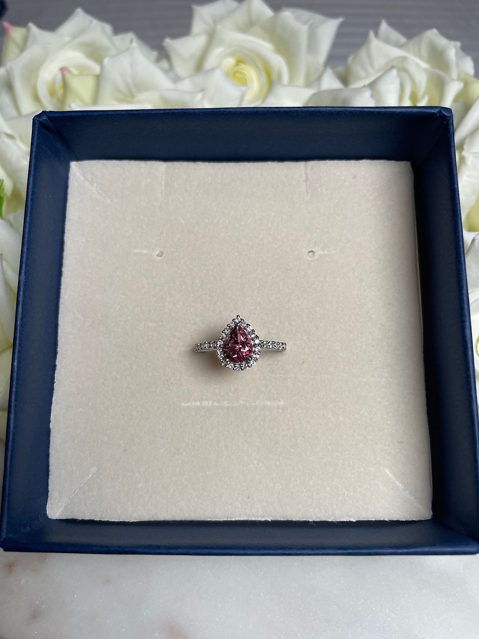 الصورة المصغرة: Pink Tourmaline x White Topaz Ring