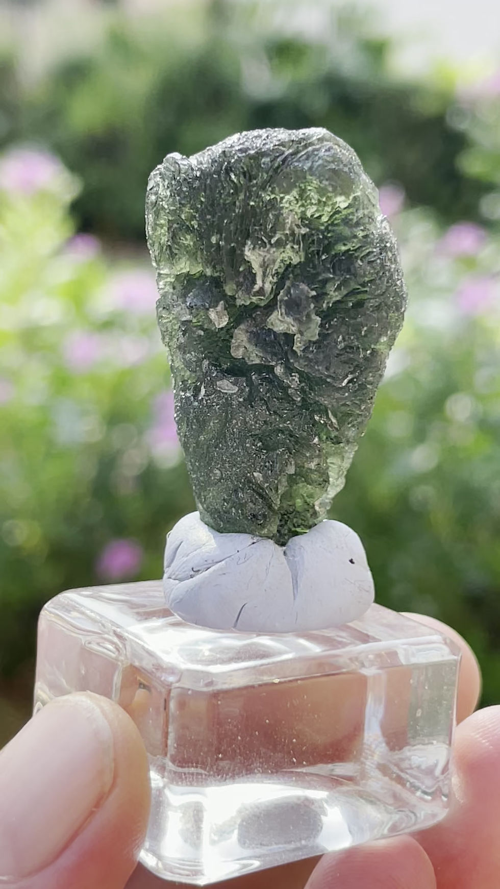 縮圖：Moldavite 