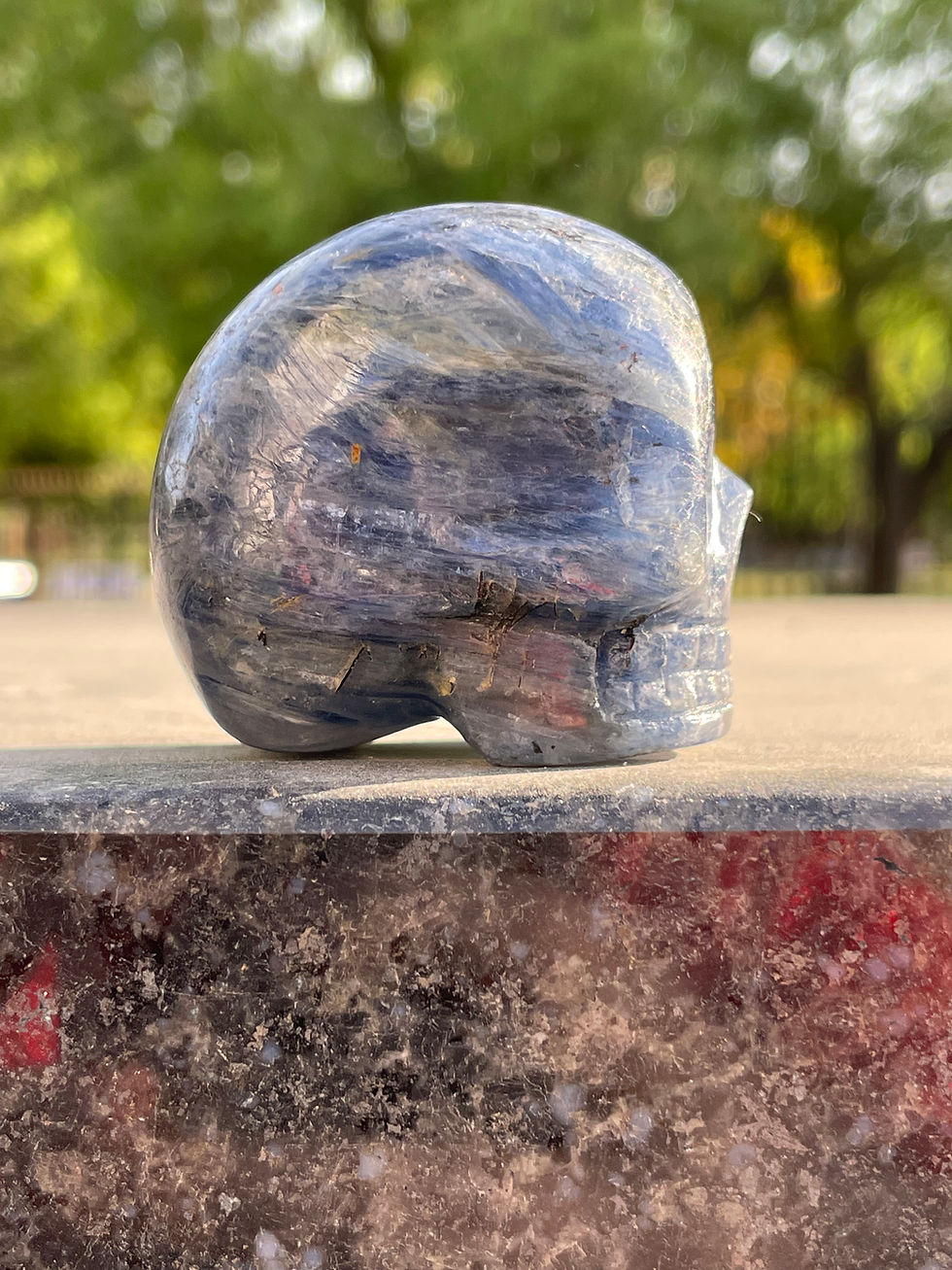 Miniatura: Kyanite Skull 