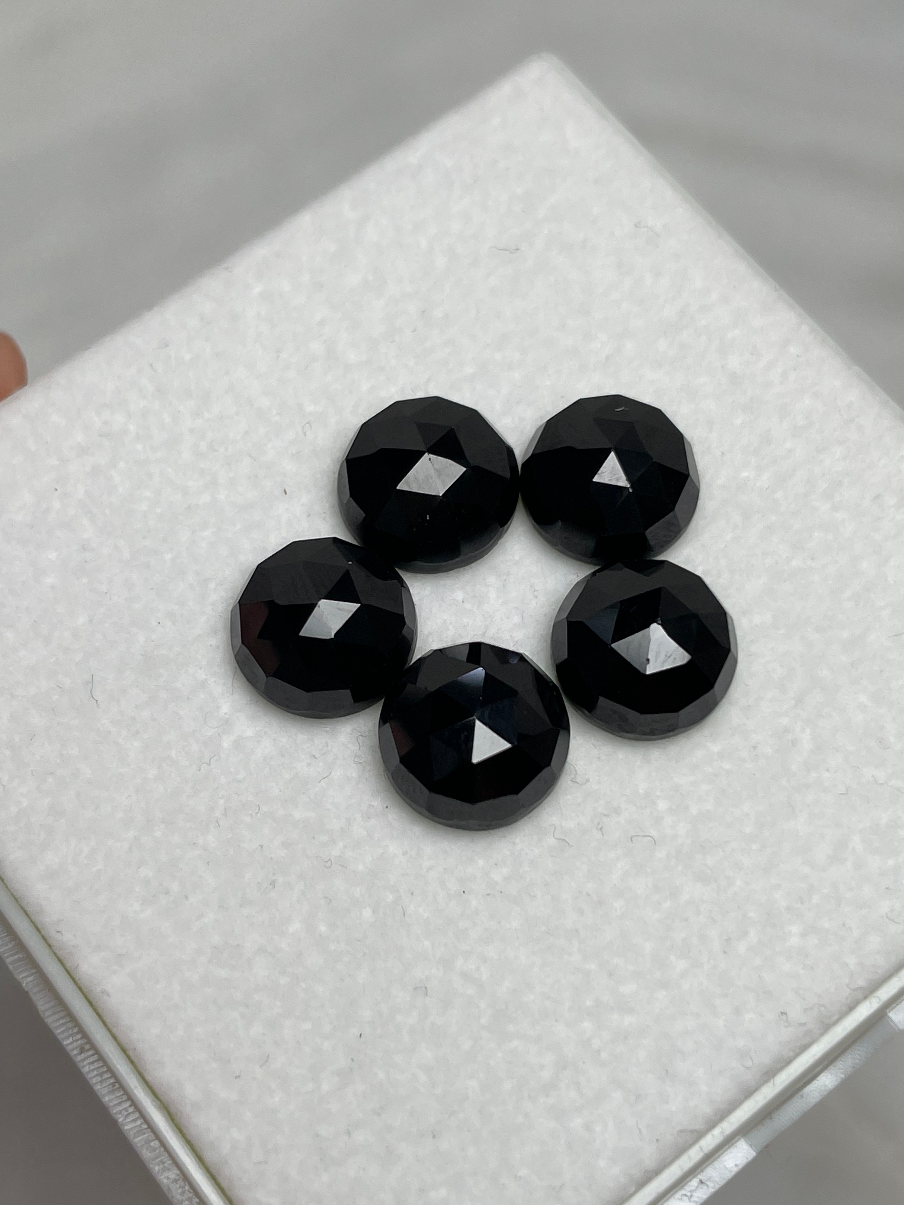 Rose Cut Black Spinel Lot (1)