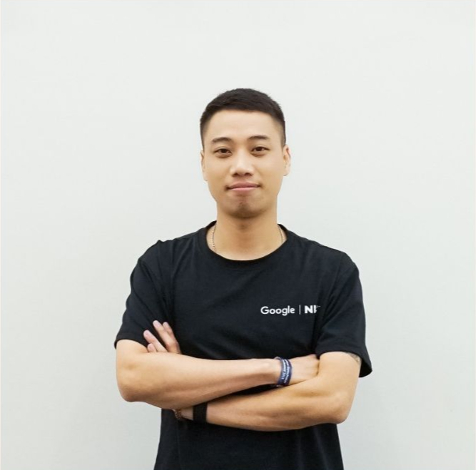 Writer: Trịnh Xuân Hải