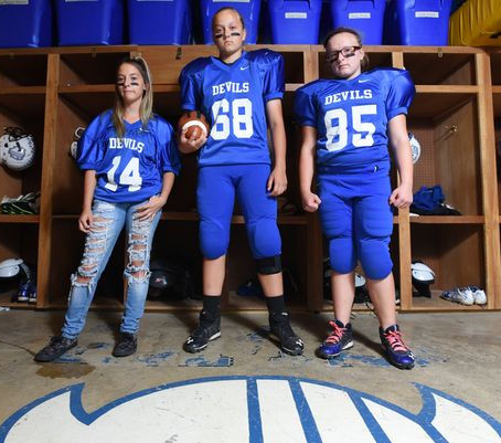 Zanesville’s female football players defying stereotypes