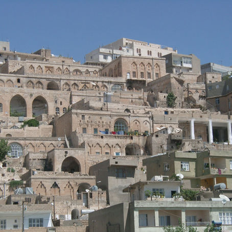 Mardin (MêrÝn): The Hilltop City of Stone