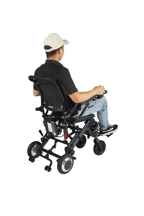 תמונה ממוזערת: כסא גלגלים חשמלי קל משקל דגם בארי