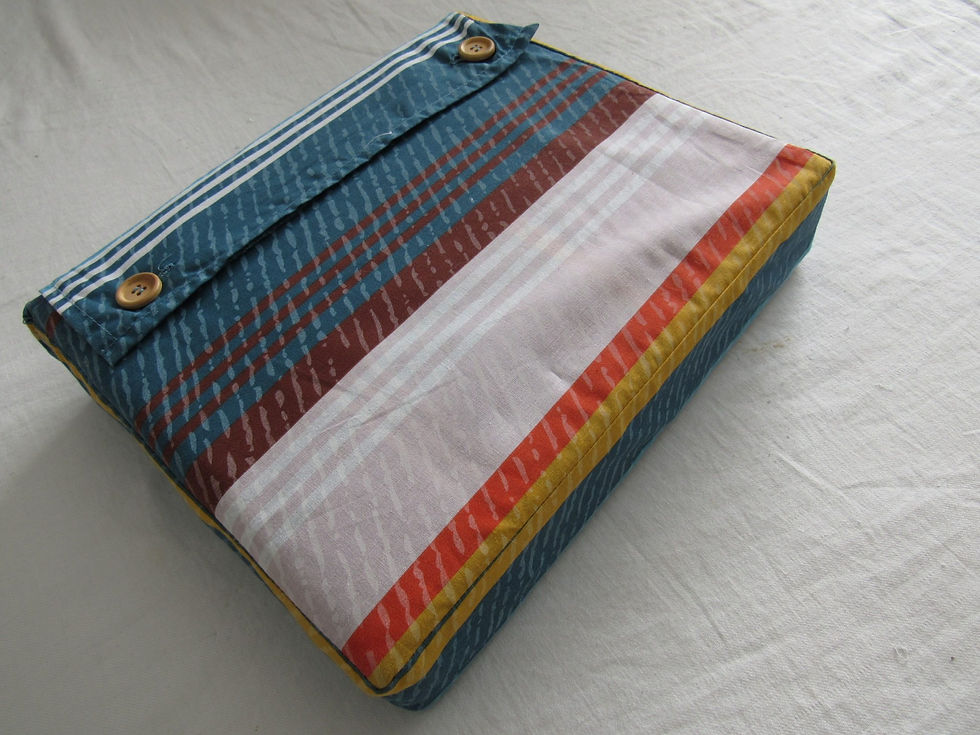 Thumbnail: Twill & Co - Cotton Duvet Cover Set - King - 100% Cotton - Adriano