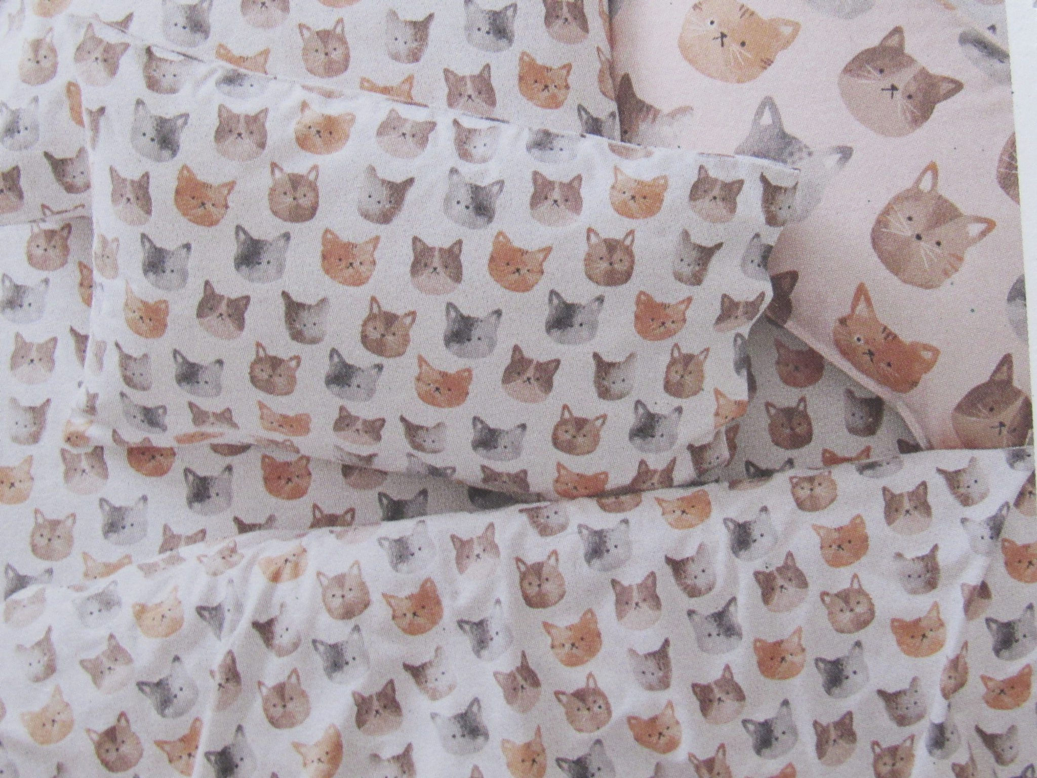 Morgan & Finch - Flannelette Sheet Set - Queen - 100% Cotton - Simba Cat