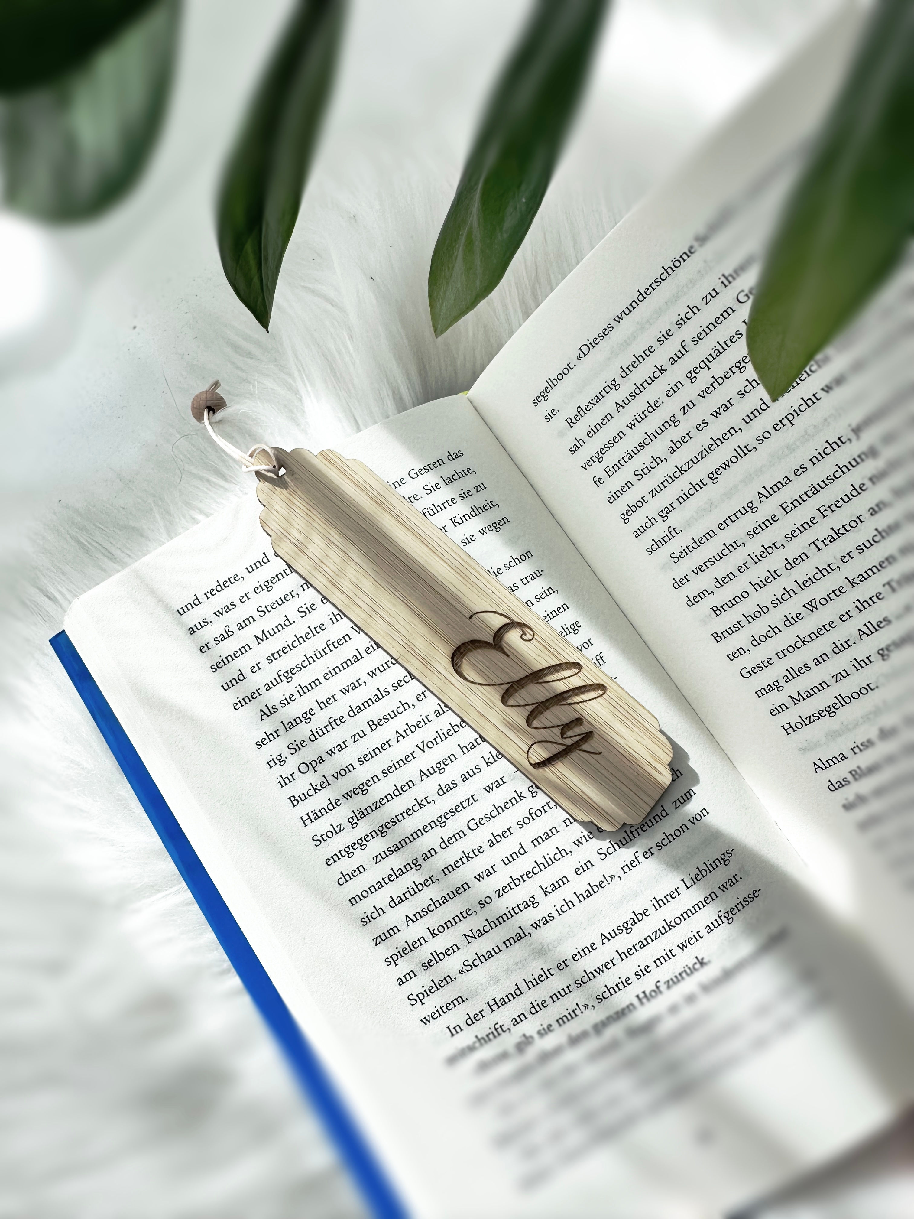 Lesezeichen personalisiert mit eigenem name, Holz