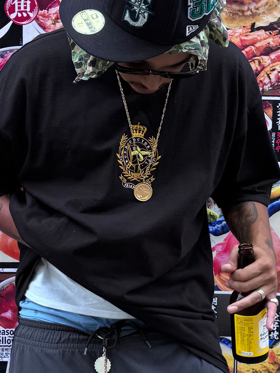 Thumbnail: EMBROIDERED THIRD WORLD EMBLEM T-SHIRT [BLACK]