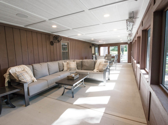 Wheaton - Enclosed Deck