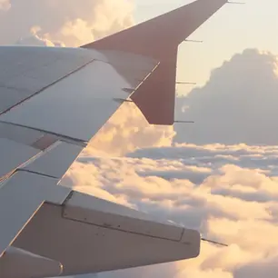 Servicios de transporte aéreo