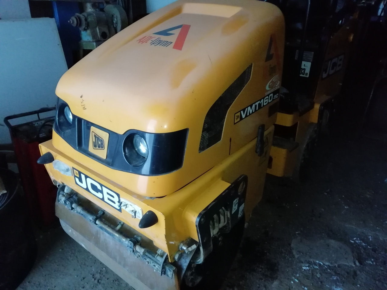 Дорожный каток JCB 1.5