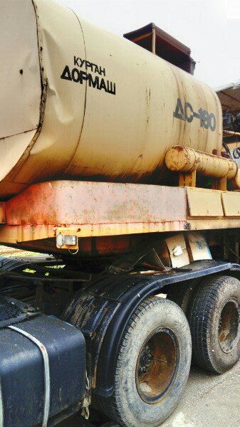 Миниатюра: Битумощебнераспределитель