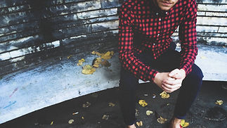 Man-Fashion-sitting