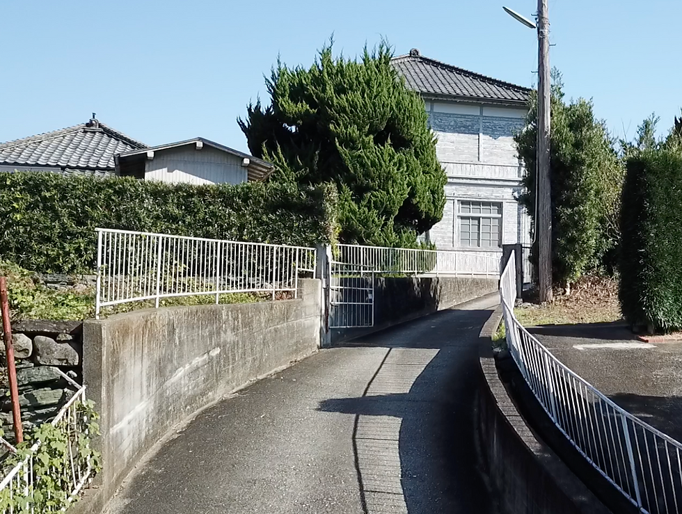 国道より登る