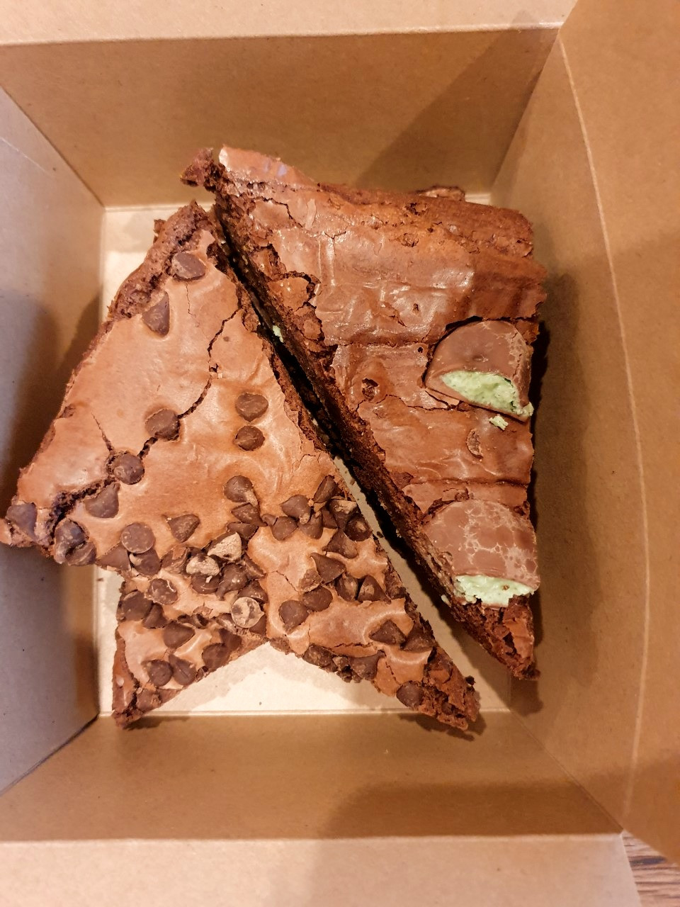 Small Mixed Brownie Box