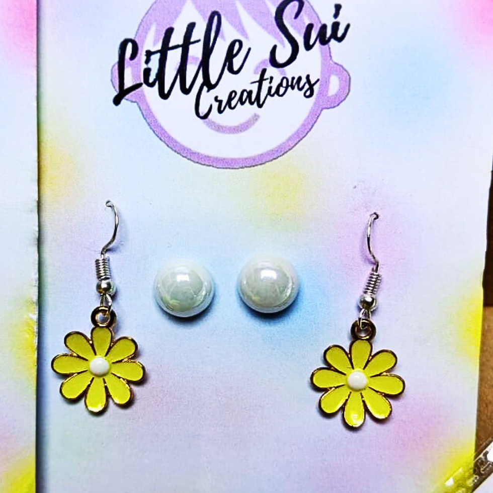 Thumbnail: Sunshine Yellow Hamper – Bright & Joyful Accessories for Girls