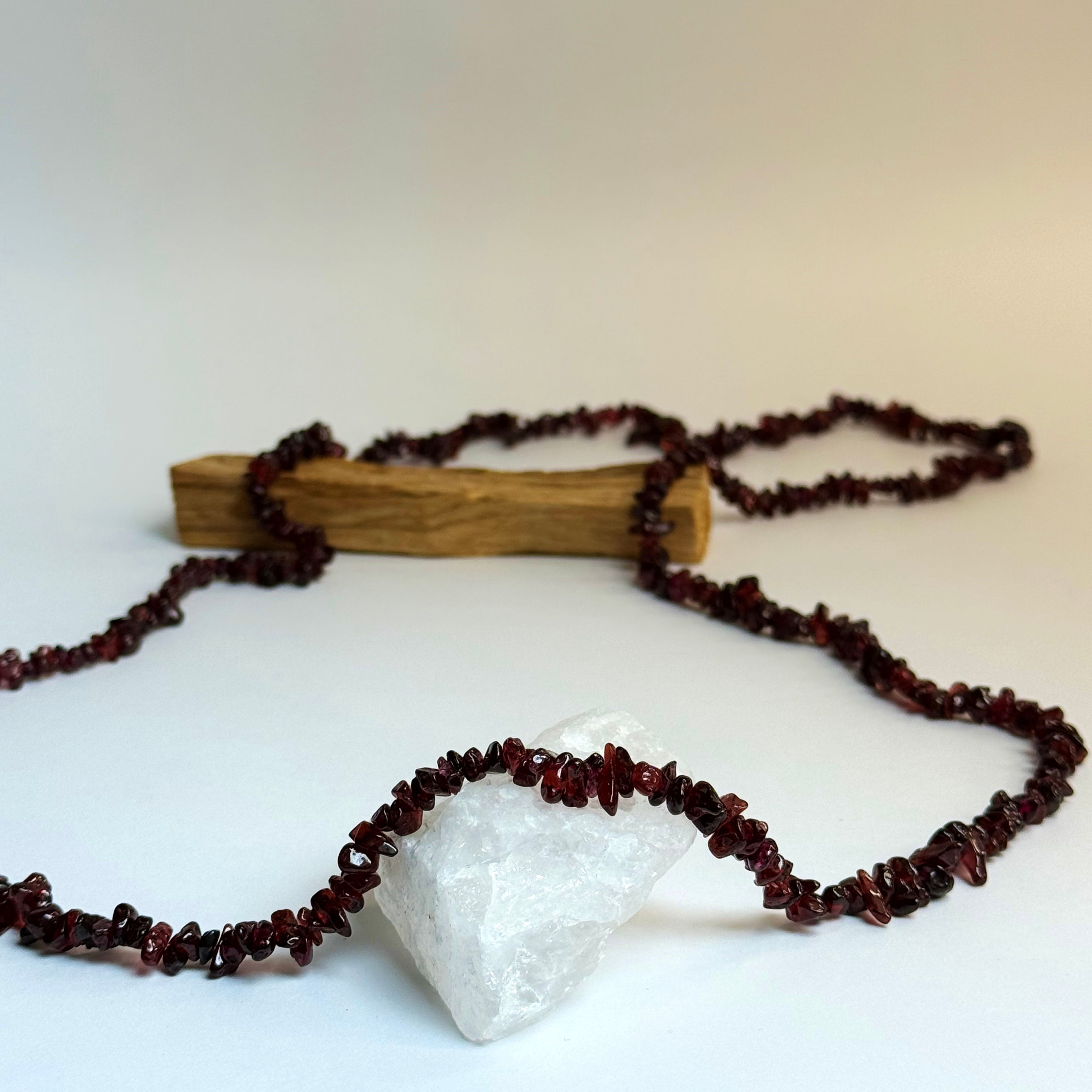 Granat Splitter-Bauchkette – Leidenschaft & Selbstvertrauen