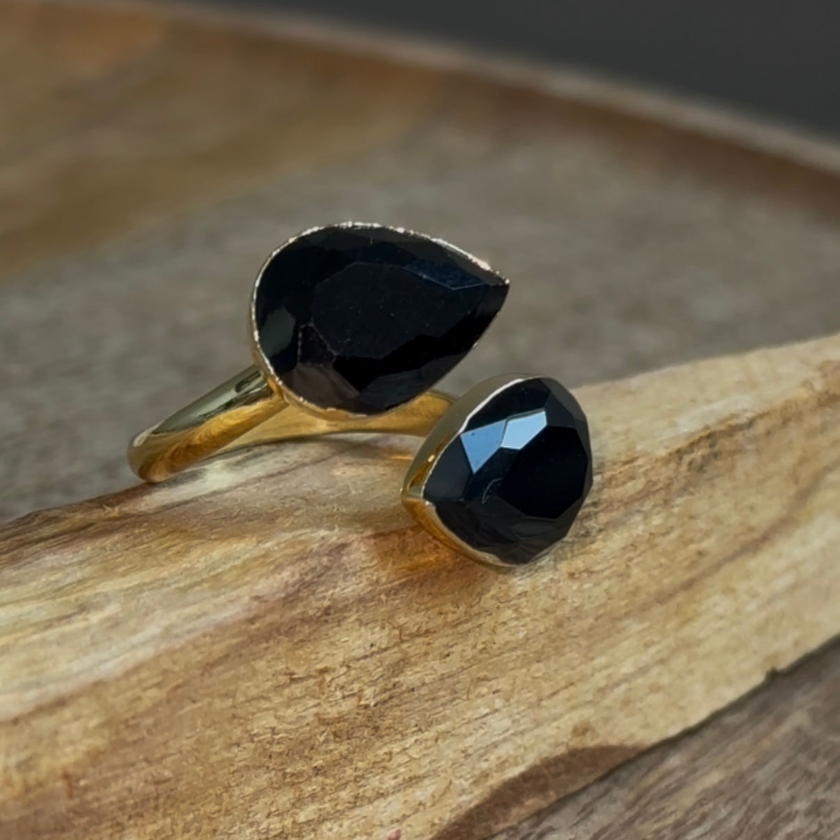 Onyx Ring – Stärke & Selbstvertrauen