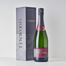 tinewood-vineyard-wine-tasting