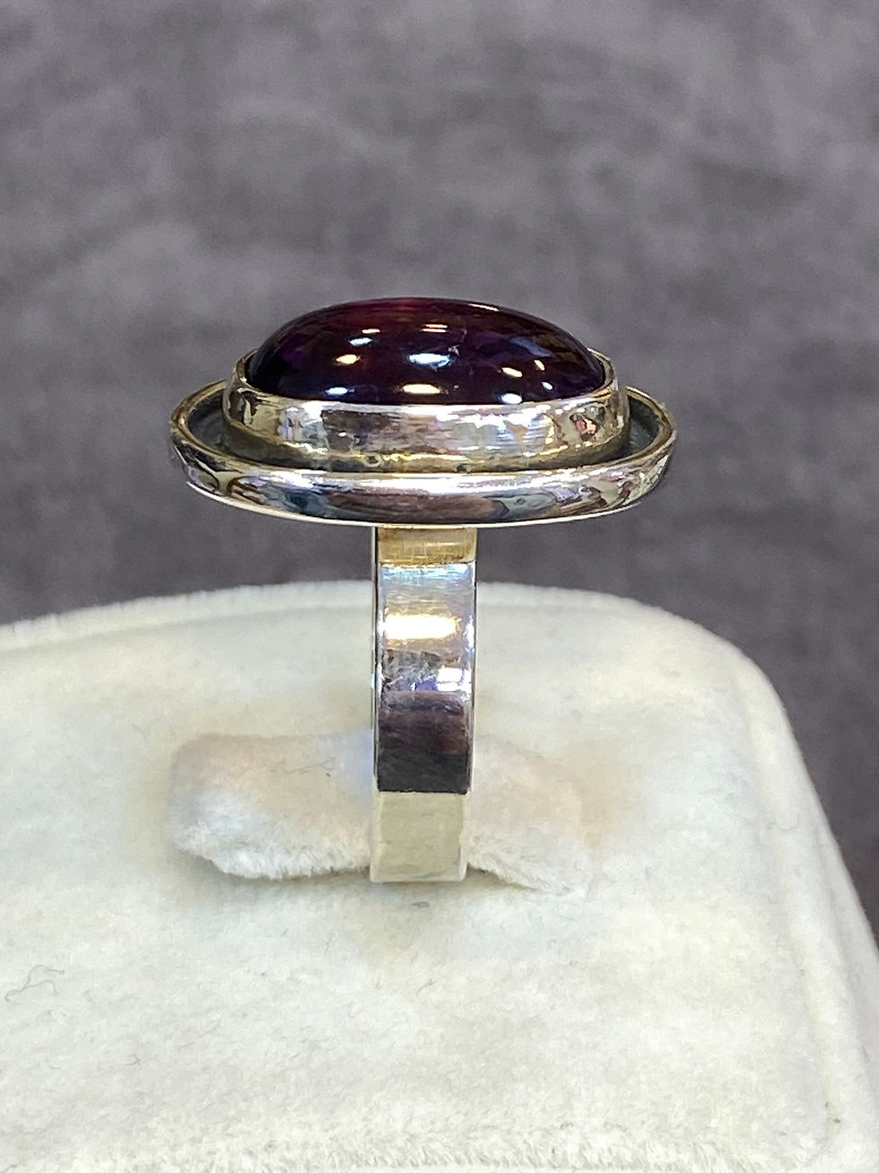 Thumbnail: ROYAL AMETHYST