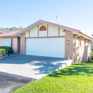 Beachside brick and tile home at Woolgoolga