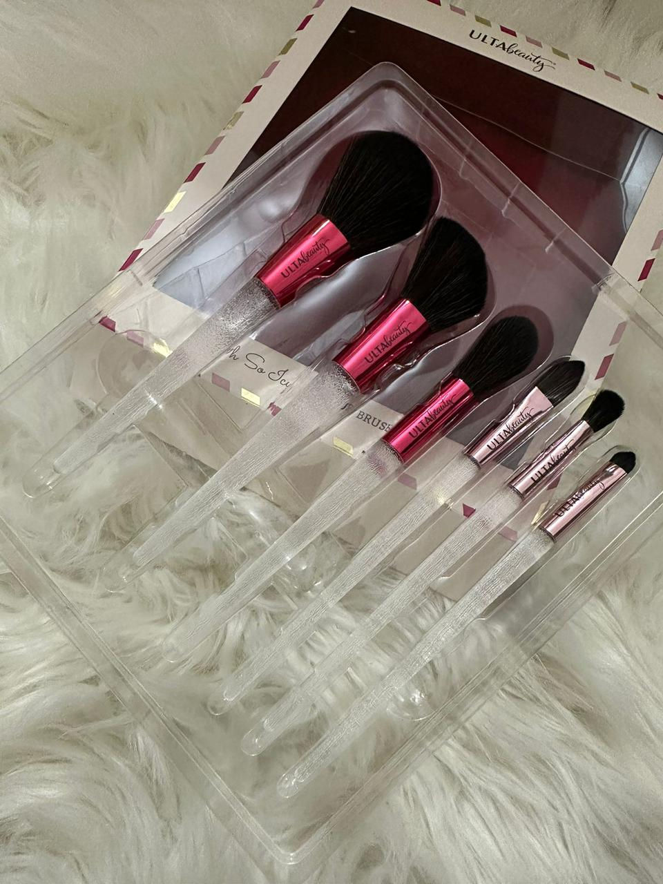 Ulta beauty - Oh So Icy Makeup Brush Set