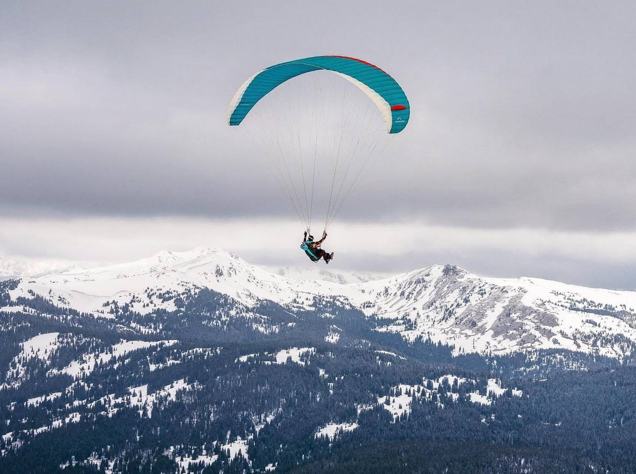 Paragliding Copper Mountain