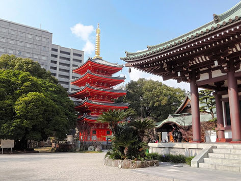 Fukuoka: Zwischenstopp auf dem Weg nach Okinawa