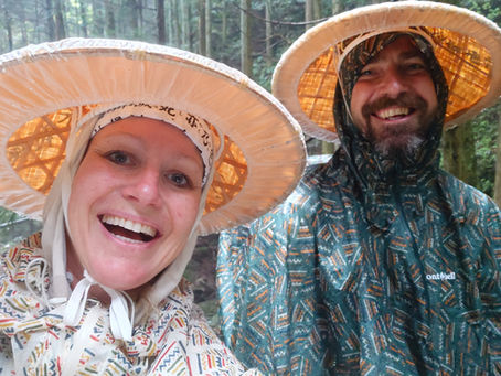 Kati und Hermann bei Ihrer 1300km langen Wanderung durch Japan