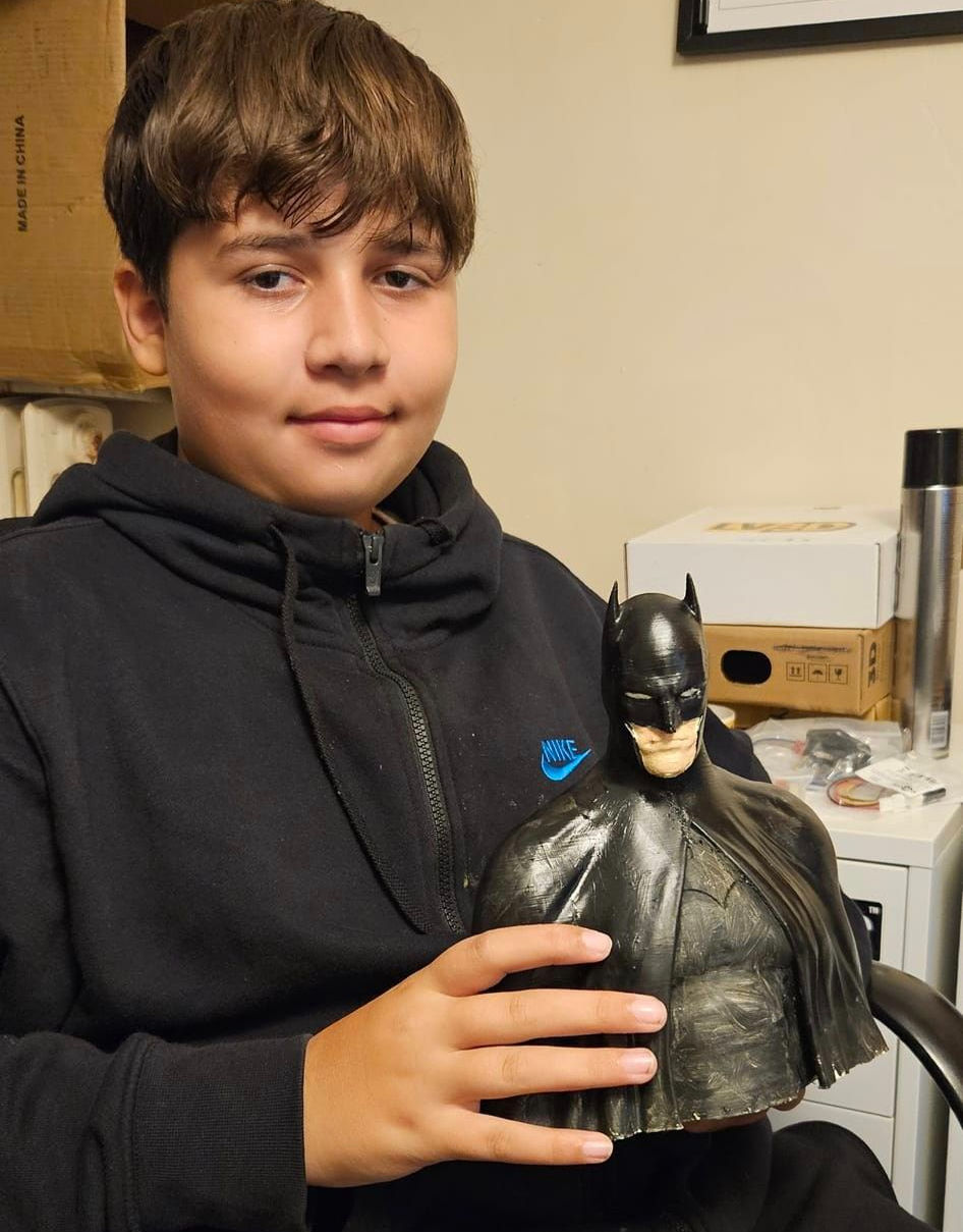 Figurine en impression 3D de Batman ( hauteur 22 cm )