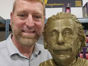 Une œuvre d'art exceptionnelle avec l'imprimante 3D FL Sun V400 : impression d'Albert Einstein.
